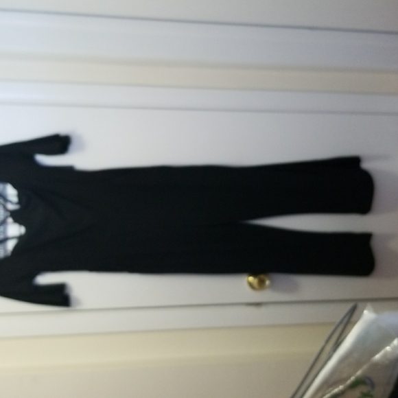 Jumper - Picture 2 of 10